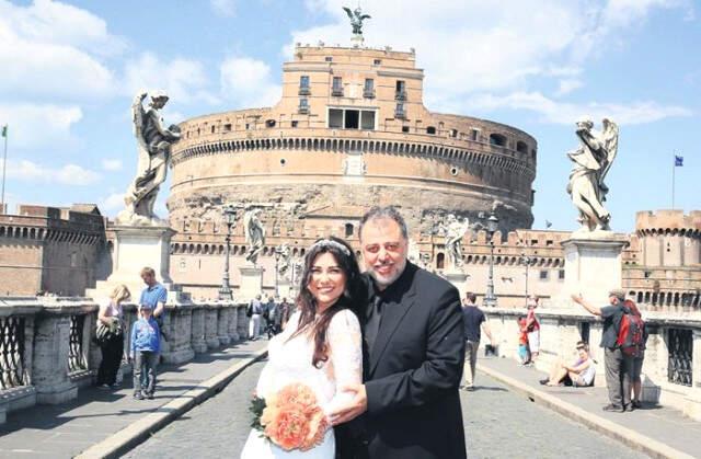 Bikinili Pozlarıyla Olay Olan Selen Görgüzel Kimdir? Bikinili Pozlarıyla Olay Olan Selen Görgüzel Kimdir?