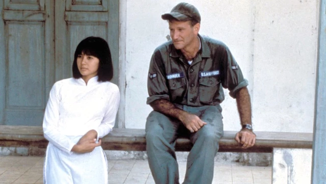 'Günaydın Vietnam!'a İlham Veren Adrian Cronauer Hayatını Kaybetti