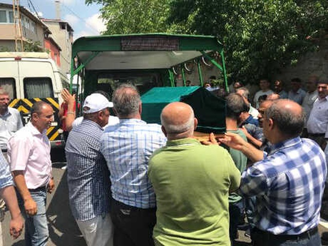 Cani Adam, Dini Nikahlı Karısını Boğarak Öldürdü! Çocukları Cesedin Başında Bekledi