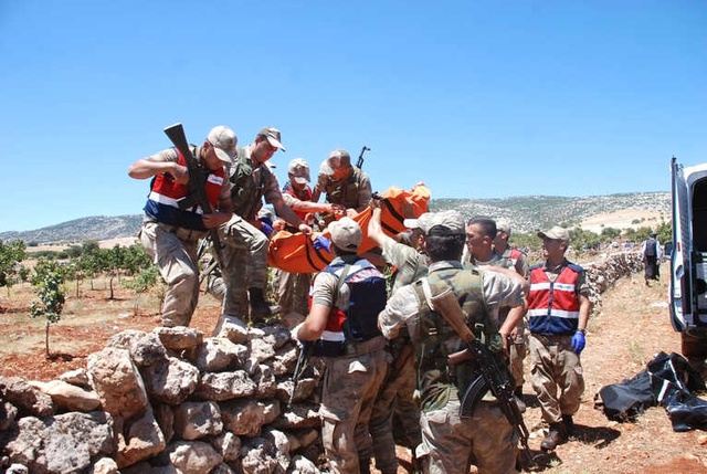 Adıyaman'da Ailesinden 5 Kişiyi Katleden Cani Kaçarken Mezarlıkta Yakalandı!