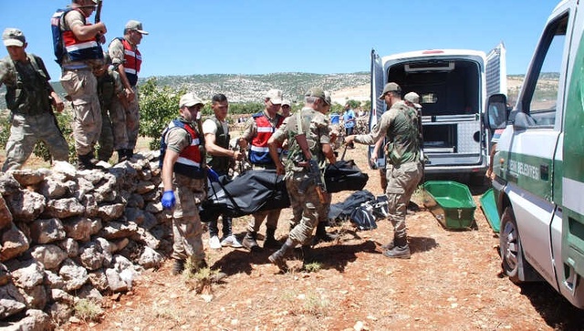 Adıyaman'da Ailesinden 5 Kişiyi Katleden Cani Kaçarken Mezarlıkta Yakalandı!