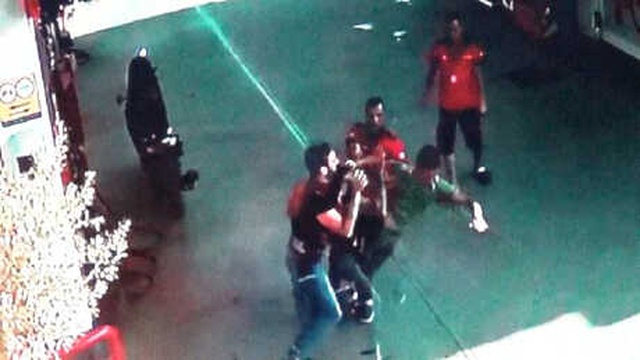 Balıkesir'de, Cezaevi Firarisi Gasp Yaparken Yakalandı, O Anlar Kamerada!