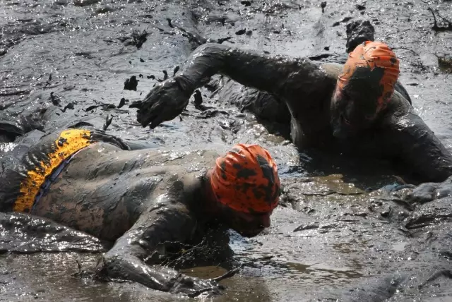 Fotoğraflarla: Almanya'daki Çamur Olimpiyatları