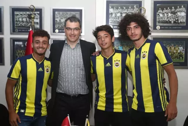 Fenerbahçe'ye Altyapıdan 3 Genç Transfer
