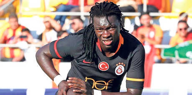 Galatasaraylı Gomis, Yıllık Ücretinin 4,5 Milyon Euroya Çıkarılmasını İstedi