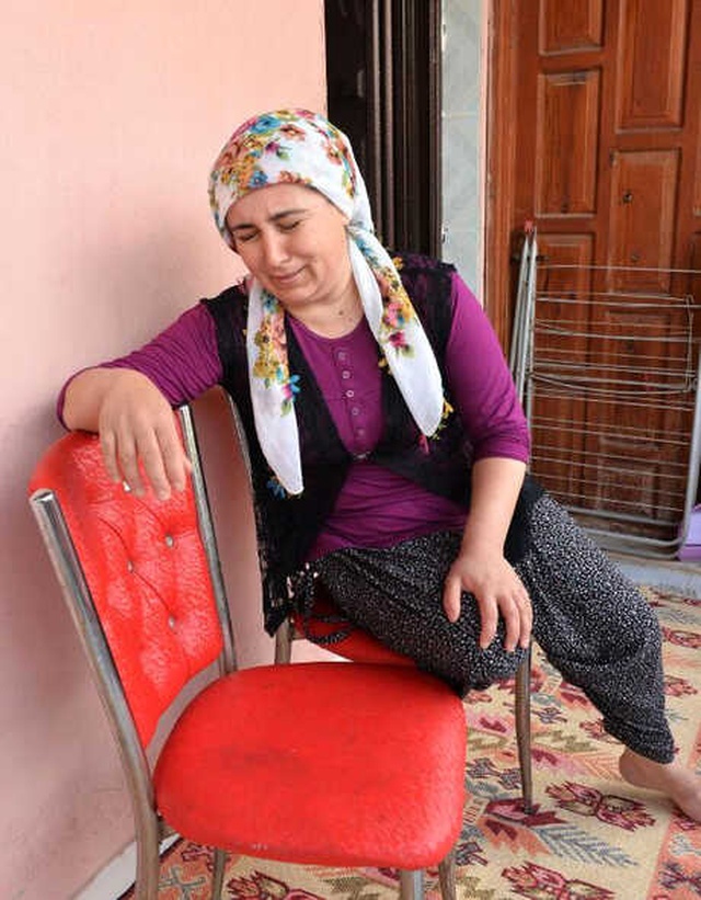 Annesi, Üç Kelimelik Not Bırakıp Sırra Kadem Basan Kızını 1 Haftadır Balkonda Bekliyor
