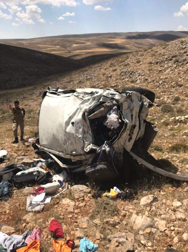 Feci Kazada Hız İbresi 230 Kilometrede Takılı Kaldı Feci Kazada Hız İbresi 230 Kilometrede Takılı Kaldı