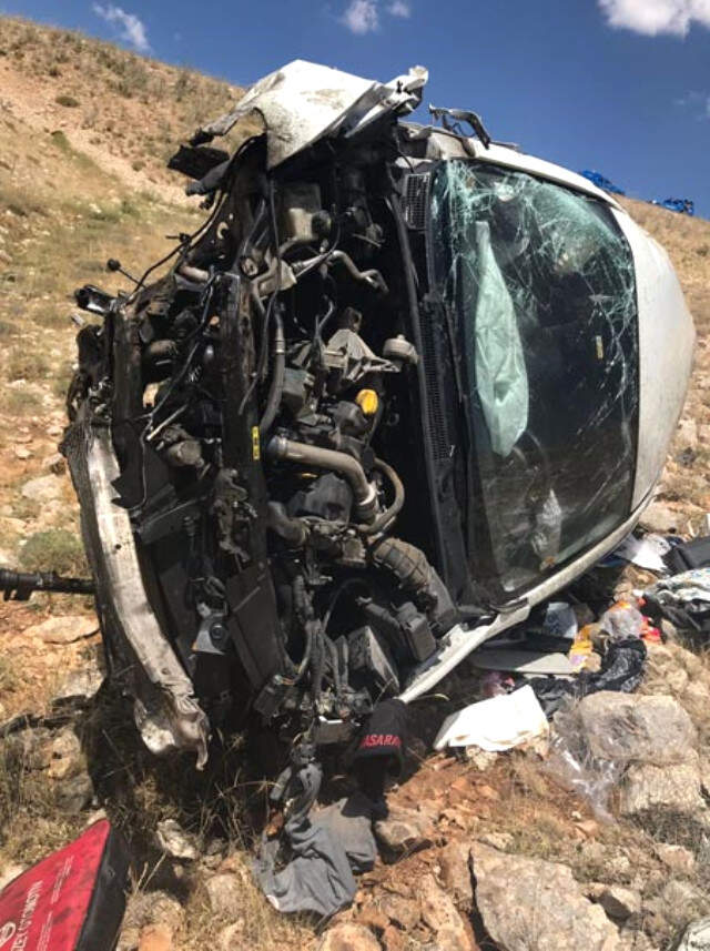 Feci Kazada Hız İbresi 230 Kilometrede Takılı Kaldı Feci Kazada Hız İbresi 230 Kilometrede Takılı Kaldı