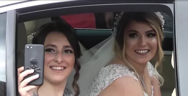 Düğün Günü Yapılan İşkencelere Dayanamayan Damat, İsyan Edip Çatıya Çıktı