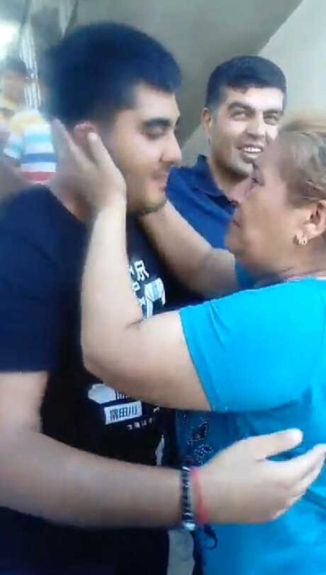 2,5 Yaşında Kaçırılan Genç, 21 Yıl Sonra Ailesine Kavuştu