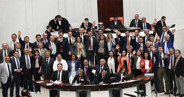 Meclis Tatile Giriyor: 1 Ekime Kadar Kapalı