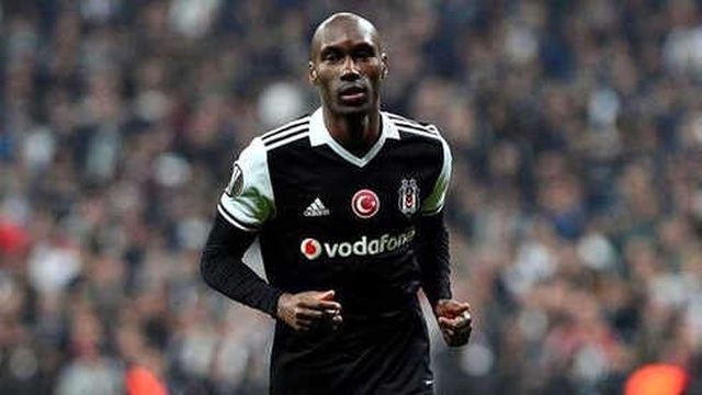 Trabzonspor'da Ünal Karaman, Beşiktaş'la Sözleşmesi Biten Atiba'yı İstiyor
