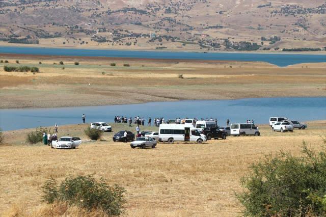 Diyarbakır'da Baraj Gölünde Facia! Anne, Teyze ve Kurtarmaya Çalıştığı 2 Kızı Boğularak Can Verdi