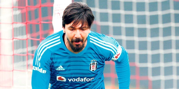 Beşiktaş Yönetiminin Bir Kısmı, Sezona <a class='keyword-sd' href='/tolga-zengin/' title='Tolga Zengin'>Tolga Zengin</a>'le Başlamak İstiyor