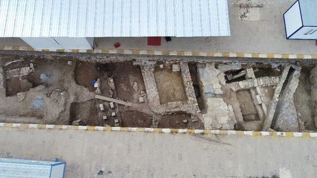 Haydarpaşa'da Rayların Altından Bizans Dönemi'ne Ait Tarihi Eser Çıktı