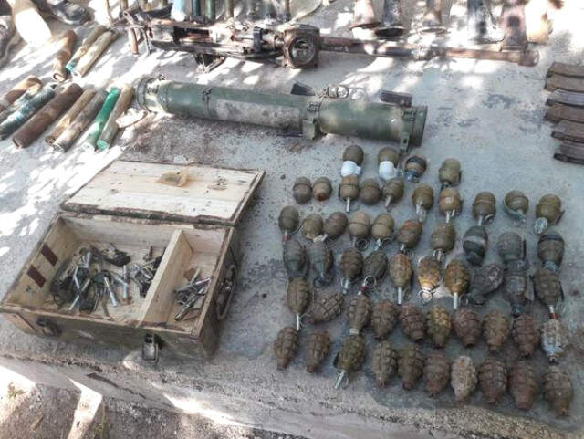 Mehmetçik'in Şefkatinden Etkilenen Teröristin İtirafı Cephaneliği Ortaya Çıkardı