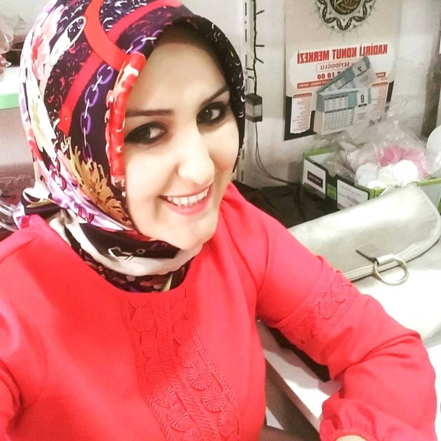 Misafirliğe Gittiği Evin Çatısına Çıkıp Aşağıya Atlayan Kadın Öldü