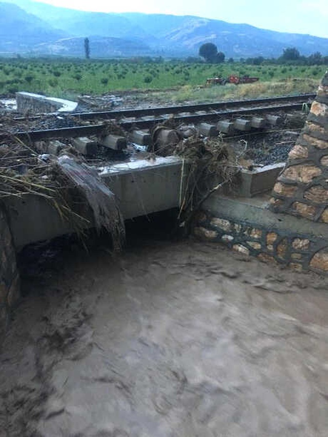 Tekirdağ'daki Tren Faciasının Bir Benzeri Makinistin Dikkati ile Önlendi