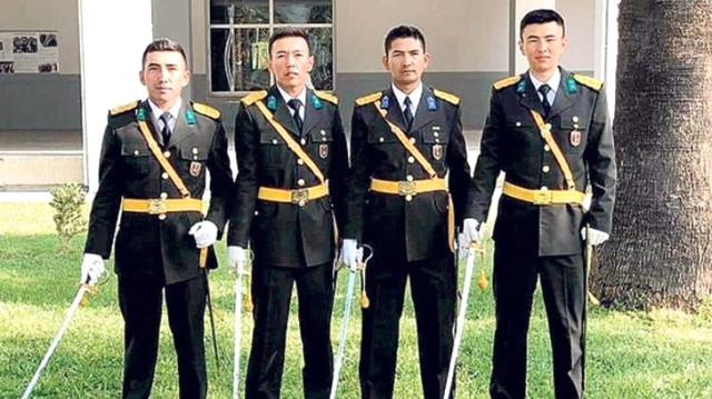 TSK'da Bir İlk! Kırgız Türklerinin Yaşadığı Korucu Köyündeki 4 Vanlı Genç Orduya Katıldı
