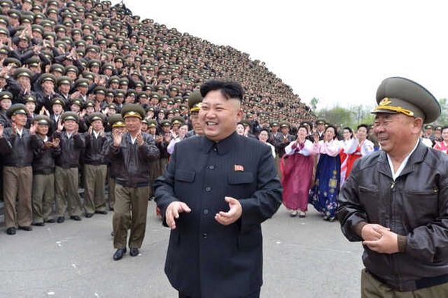 Kuzey Kore, Nükleer Başlık Taşıyabilen Kıtalararası Balistik Füze Geliştiriyor