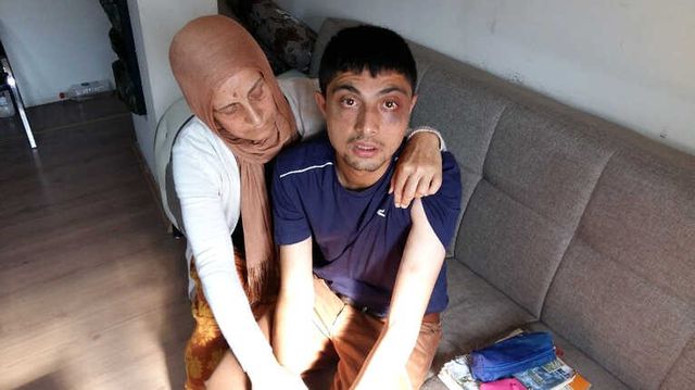 Gözü Dönmüş Caniler, Engelli Genci Tekme Tokat Dövdü