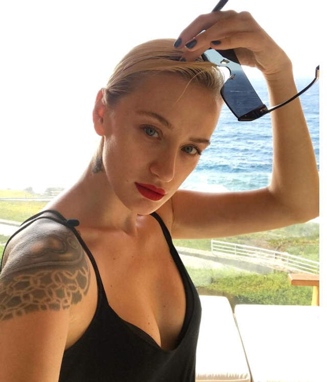 İki Erkek Arkadaşının Arasında Dans Eden Didem Soydan: Biz Ona Dans Demiyoruz, Tost Diyoruz İki Erkek Arkadaşının Arasında Dans Eden Didem Soydan: Biz Ona Dans Demiyoruz, Tost Diyoruz