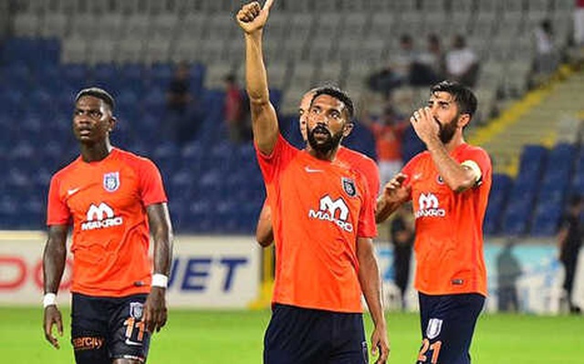 Başakşehirli Futbolcular Napoleoni ile Clichy'den EURO 2024 İçin Türkiye'ye Destek