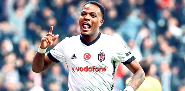 Beşiktaş'ta Cyle Larin, <a class='keyword-sd' href='/demba-ba/' title='Demba Ba'>Demba Ba</a>'nın Rekoruna Ortak Oldu