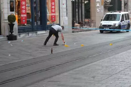 Taksim İstiklal Caddesi'nde Silahlı Kavga: 1 Yaralı