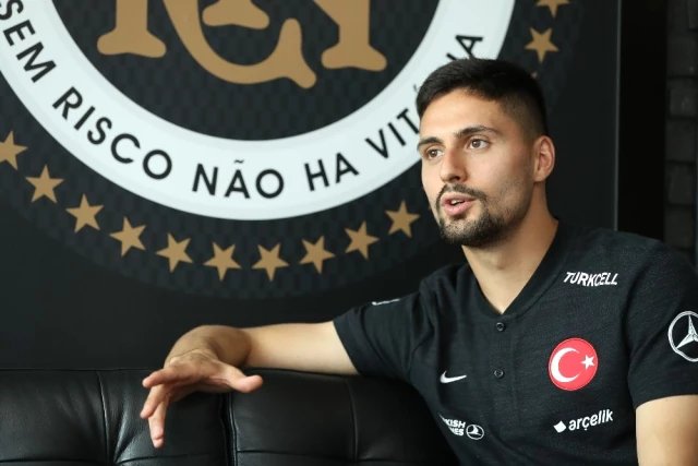 Kasımpaşa Milli Futbolcu Tarkan Serbest'i Transfer Etti