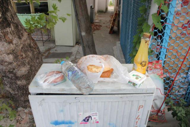 Cani Adam, Kendisini Terk Eden Kadını 1 Yıl Sonra Bulup Sokak Ortasında Bıçakladı