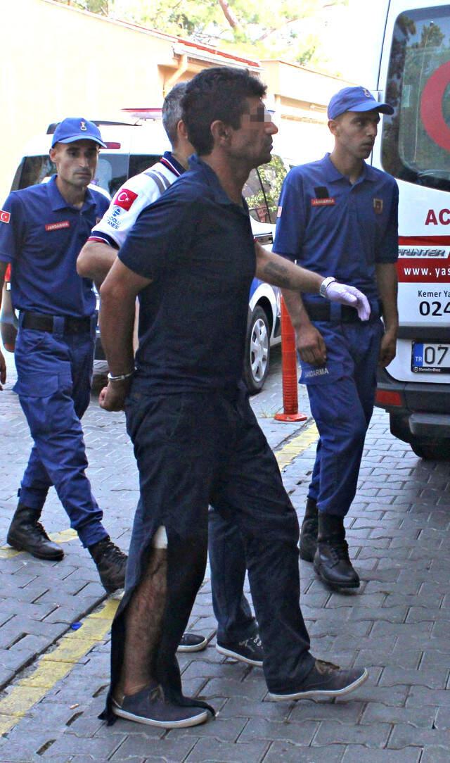 Cani Adam, Kendisini Terk Eden Kadını 1 Yıl Sonra Bulup Sokak Ortasında Bıçakladı