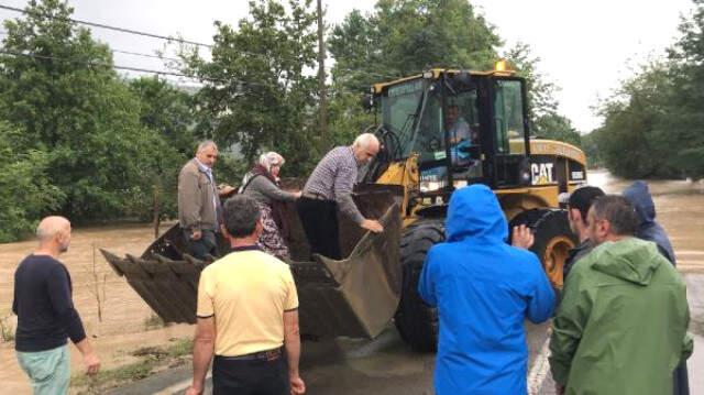 Ordu'da, Sağanak Yağış Nedeniyle Ulaşım Durdu, Köprüler Yıkıldı