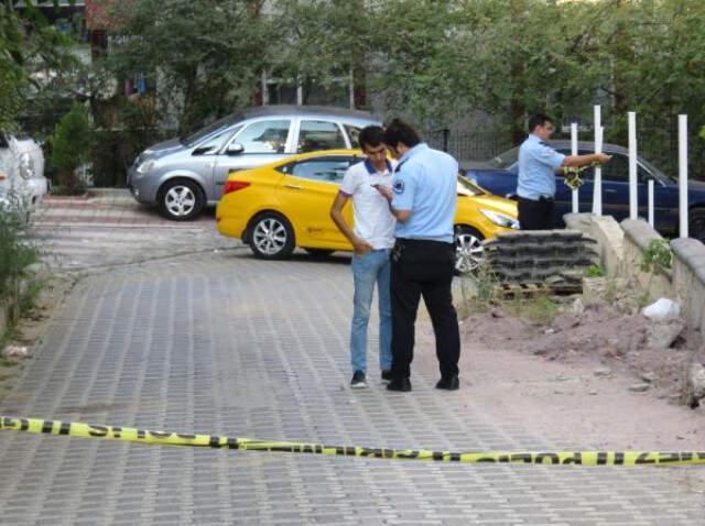 Eski Kocası Tarafından Defalarca Bıçaklandı, Kanlar İçinde Yere Yığıldı