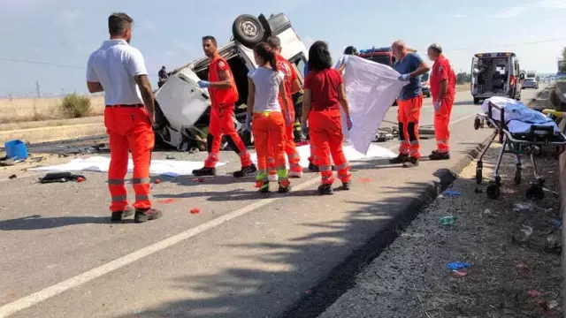 İtalya'da Göçmen Tarım İşçilerinden 'Köleliğe' Karşı Gösteri
