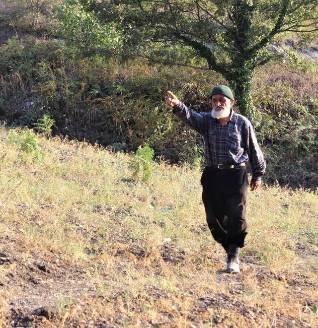 Nişan Atınca Hayata Küsen Ahmet Dede, 30 Yıldır Dağda Tek Başına Yaşıyor
