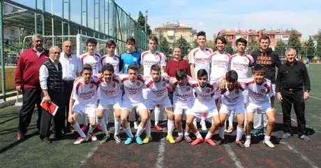 Isparta'nın Şampiyon Takımı, Futbolcularını Satıp Keçi Aldı