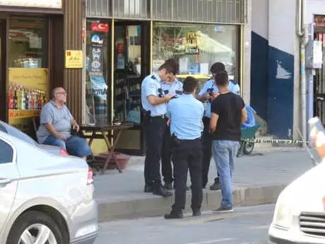 Eşine Baktığını İddia Etti, Baltalı Silahlı Kavga Gerçekleşti