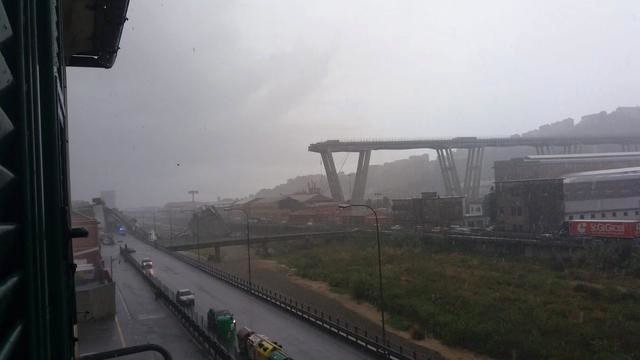 İtalya'da Köprü Çöktü: 35 Kişi Hayatını Kaybederken Çok Sayıda Kişi Yaralandı!