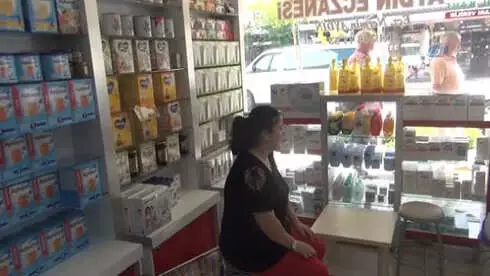 İş Yerine 3 Yıldır Üst Üste Otomobil Giren Eczacı İsyan Etti