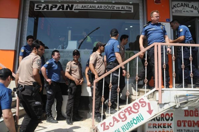 Başkan Erdoğan'ın Döviz Çağrısı, Polisleri Harekete Geçirdi