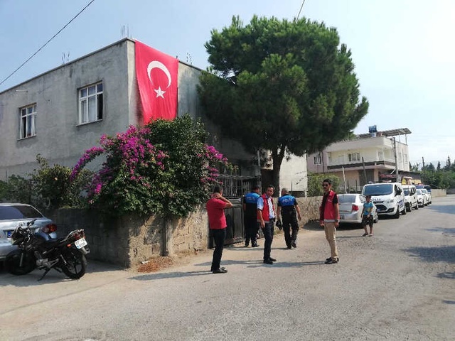 Osmaniye'ye Şehit Haberi Geldi, Anne ve Baba Fenalaştı