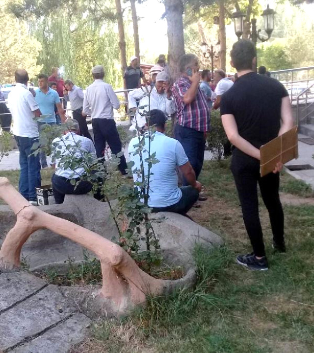 Erzincan'ın Tercan İlçesindeki Müftülük Toplantısında Silahlar Çekildi: 5 Ölü, 2 Yaralı