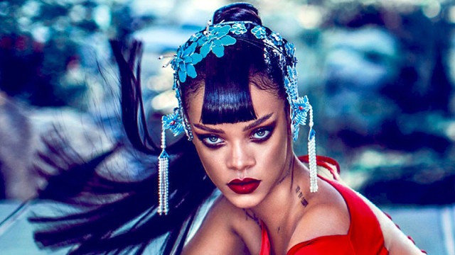 Acun Ilıcalı'nın Eşi Şeyma Subaşı, Rihanna'nın Makyaj Markasının Türkiye Yüzü Oldu