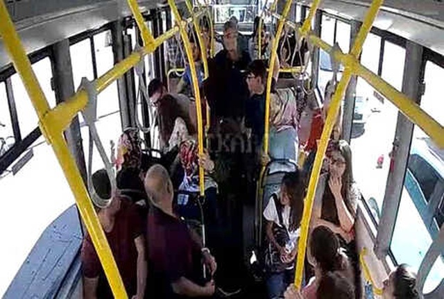 Sivas'ın Kahraman Şoförü Yine İş Başında, Bu Kez Kalp Pili Duran Kız Çocuğunu Kurtardı