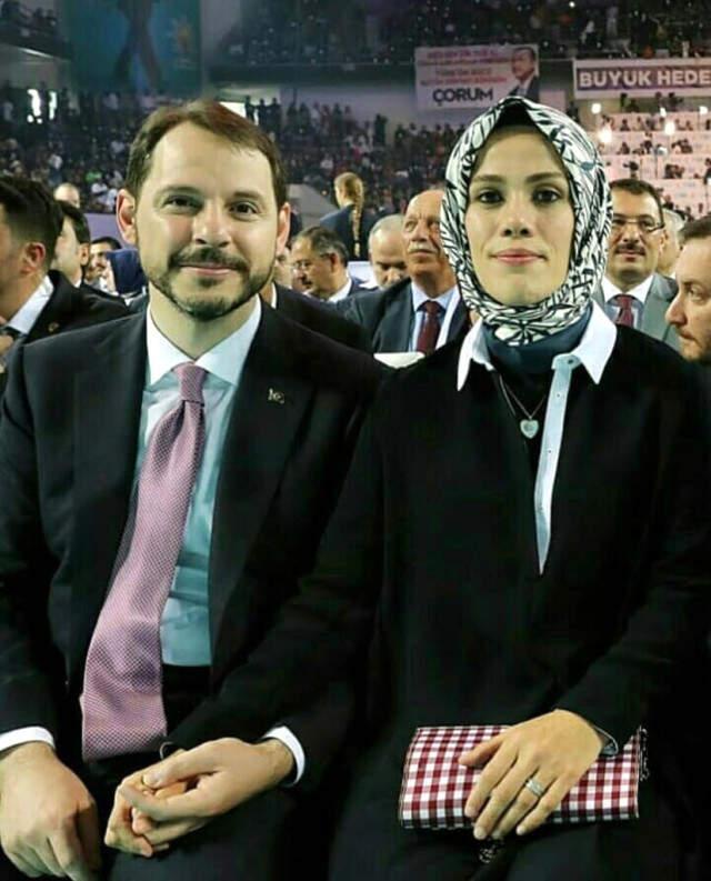 AK Parti Olağan Kongresi'ni Berat Albayrak ve Eşi El Ele İzledi