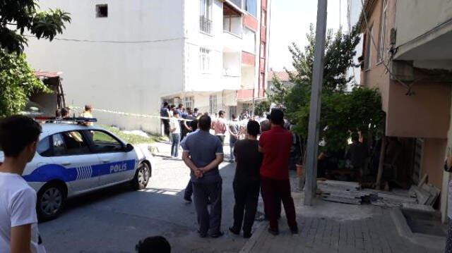 İnşaat Mühendisi Şahıs, Karısını Öldürüp İntihar Etti Avcılar'da Dehşet! İnşaat Mühendisi, Karısını Öldürüp İntihar Etti