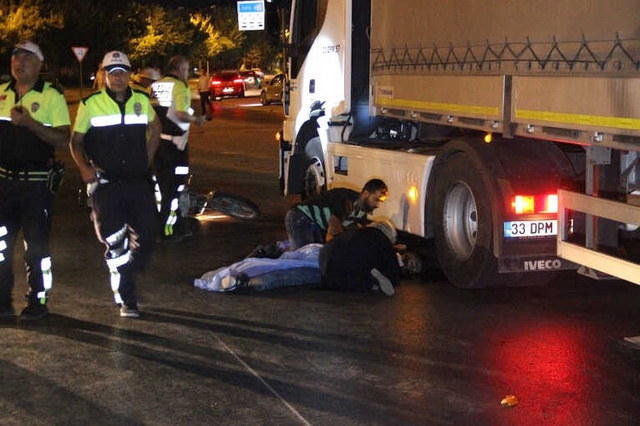 Motosiklet Kazasında Ölen Oğlunu Uyandırmaya Çalışan Annenin Feryadı Yürek Yaktı!