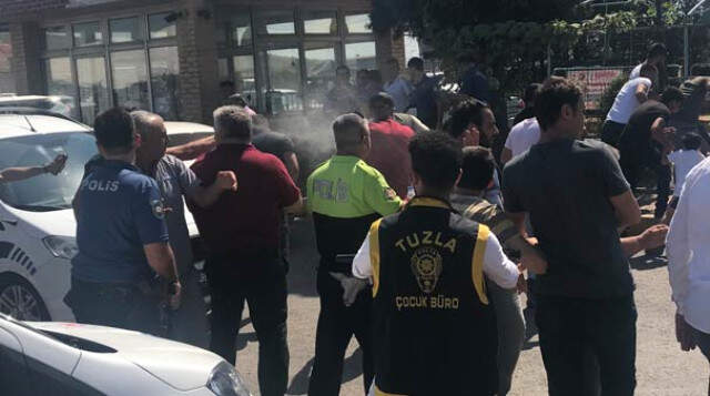 Kurban Satış Alanında Çıkan Kavgaya Polis Biber Gazı ile Müdahale Etti Kurban Satış Alanında Çıkan Kavgaya Polis Biber Gazı ile Müdahale Etti