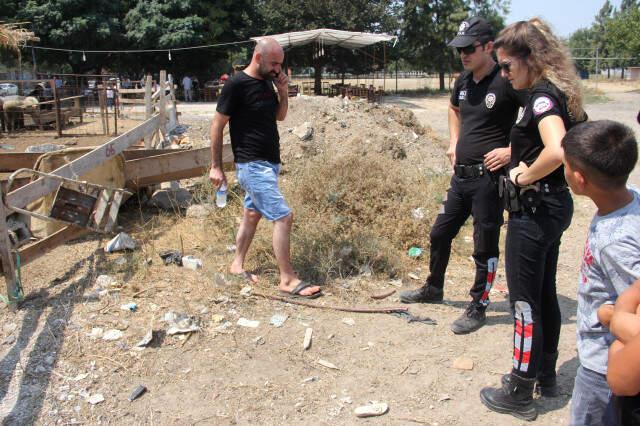 Adana'da Sokak Ortasında Silahlı Çatışma: 1'i Çocuk 3 Kişi Yaralandı!